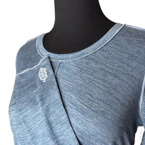 Free People FP Movement Right On Run Long Sleeve Shirt Black & Blue XSmall XS - Picture 15 of 15